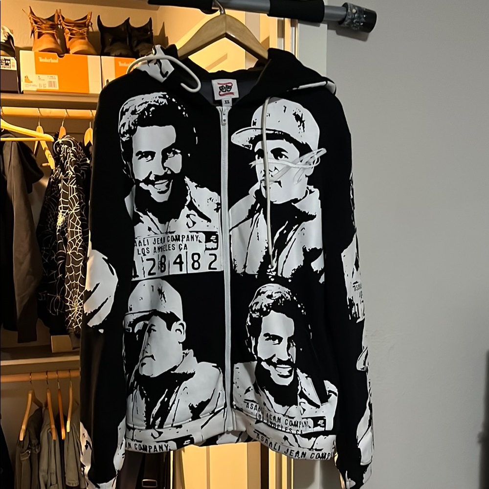 Asaali zip up